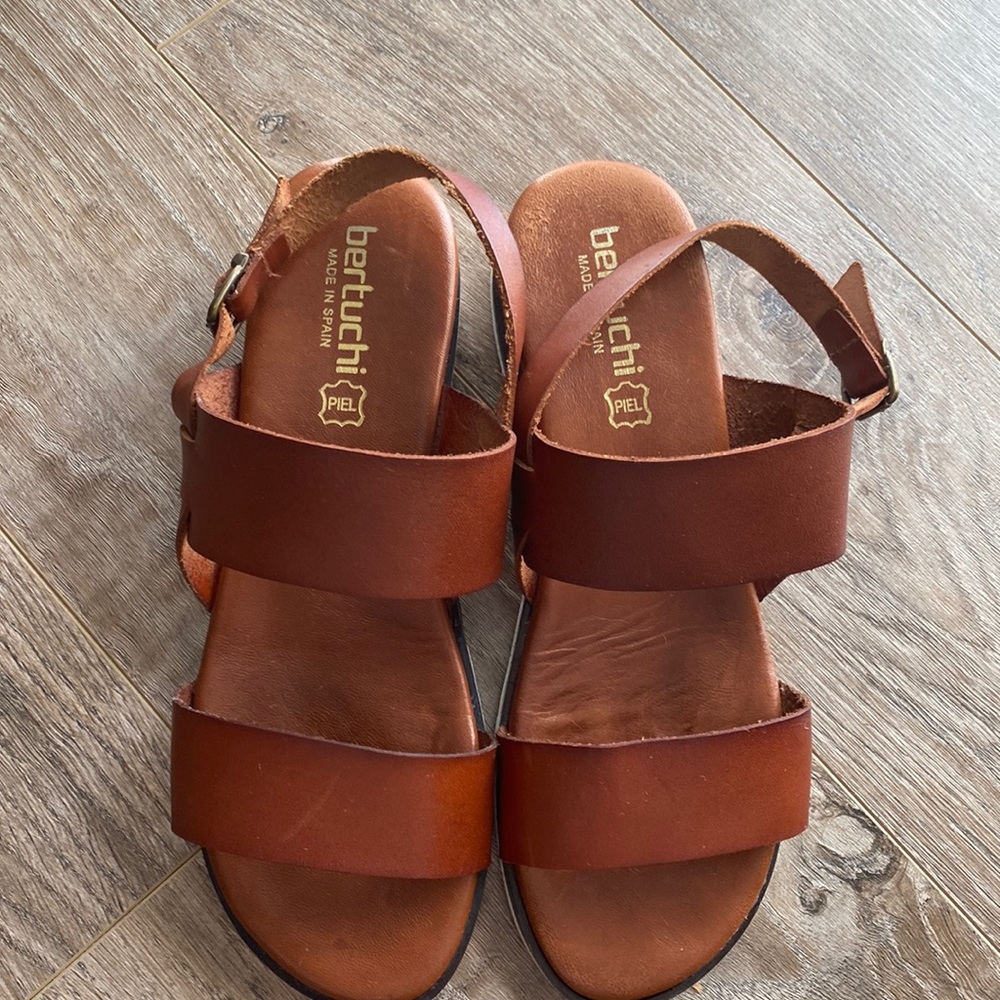 Leather sandals
